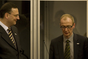 Petr Nečas, Pat McFadden