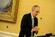 Alasdair Reid