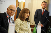 Stavros Dimas, Jacqueline McGlade