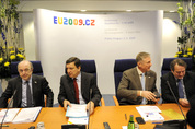Almunia, Barroso, Topolánek, Peel